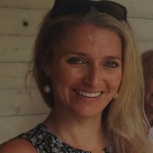 Meet your Posher, Lauren